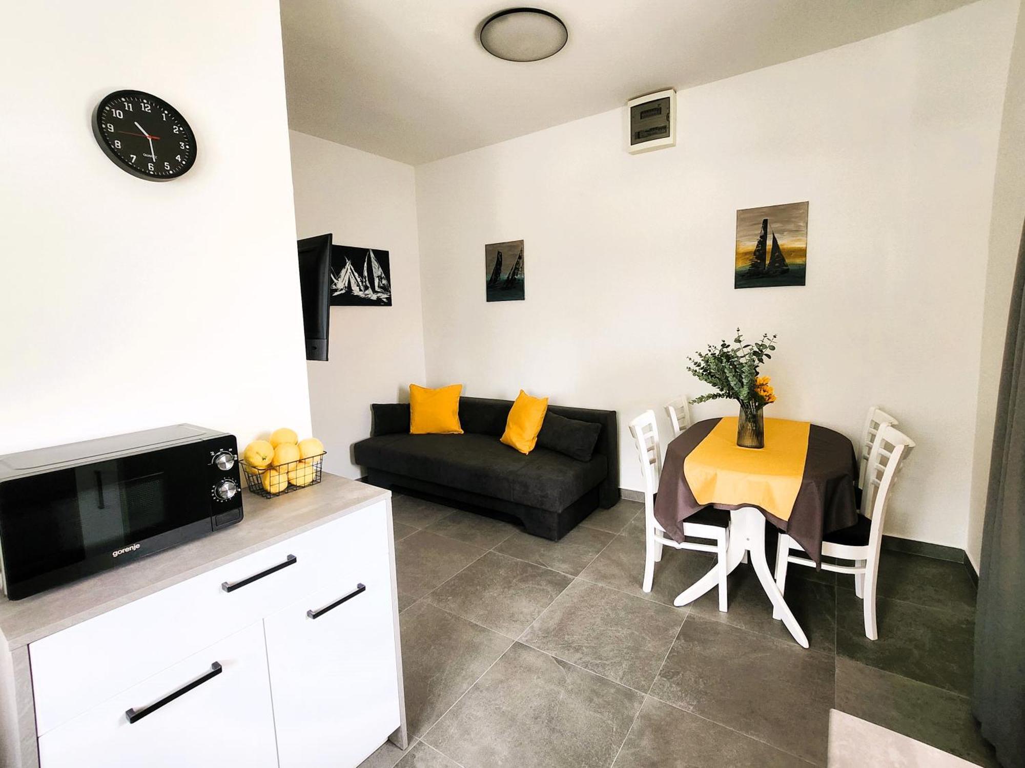 Apartments Maestral Malinska Luaran gambar