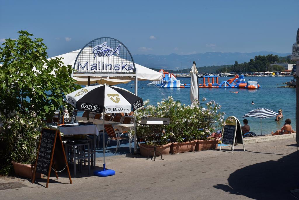 Apartments Maestral Malinska Luaran gambar