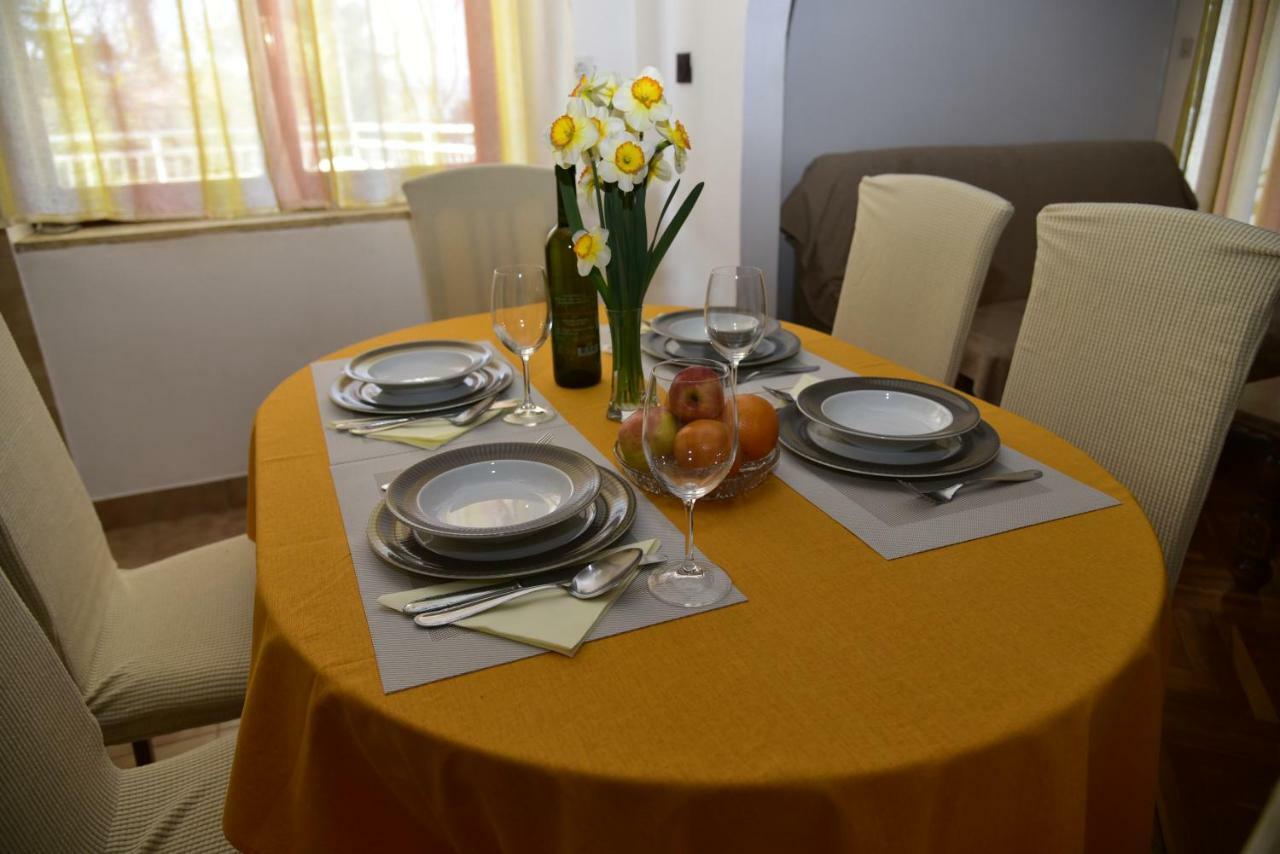 Apartments Maestral Malinska Luaran gambar